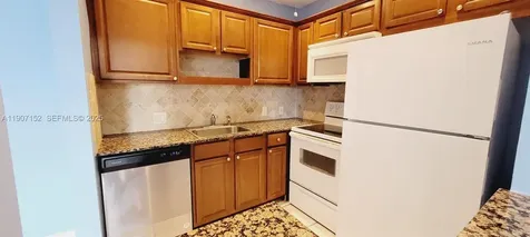 534 Mansfield M Boca Raton FL 33434