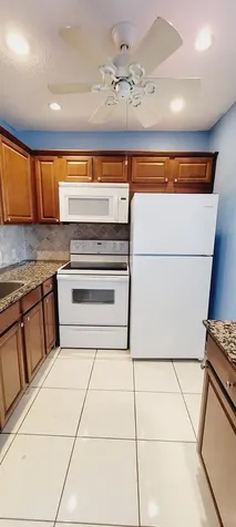 534 Mansfield M Boca Raton FL 33434