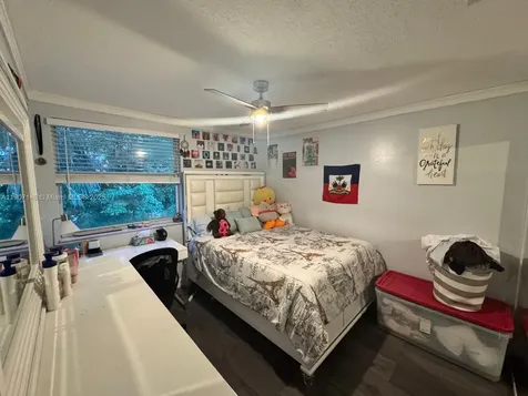 9528 NW 9th Court Plantation FL 33324