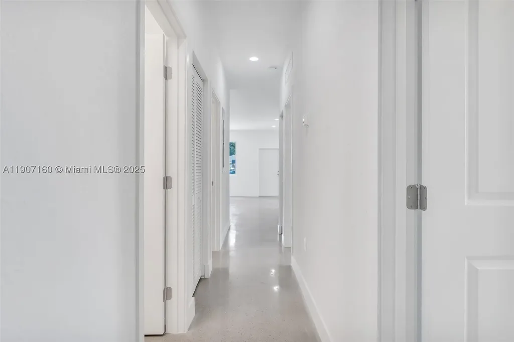 638 NW 15th Avenue Fort Lauderdale FL 33311