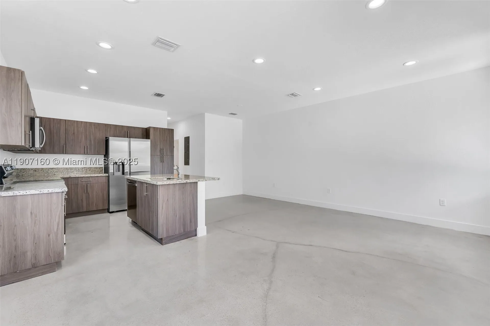 638 NW 15th Avenue Fort Lauderdale FL 33311