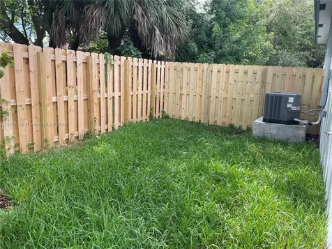 638 NW 15th Avenue Fort Lauderdale FL 33311