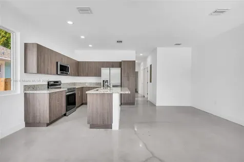 638 NW 15th Avenue Fort Lauderdale FL 33311