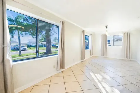6741 Coolidge Street Hollywood FL 33024