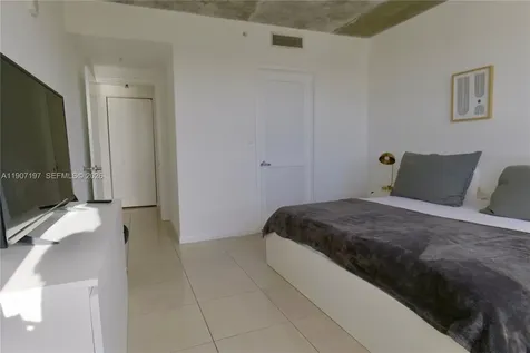 3250 NE 1st Avenue Miami FL 33137