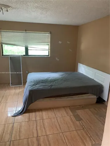 1037 NW 30th Street Miami FL 33127