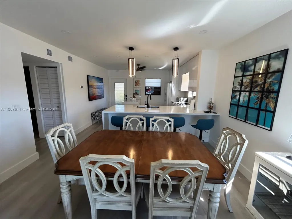 200 Berkley Road Hollywood FL 33024