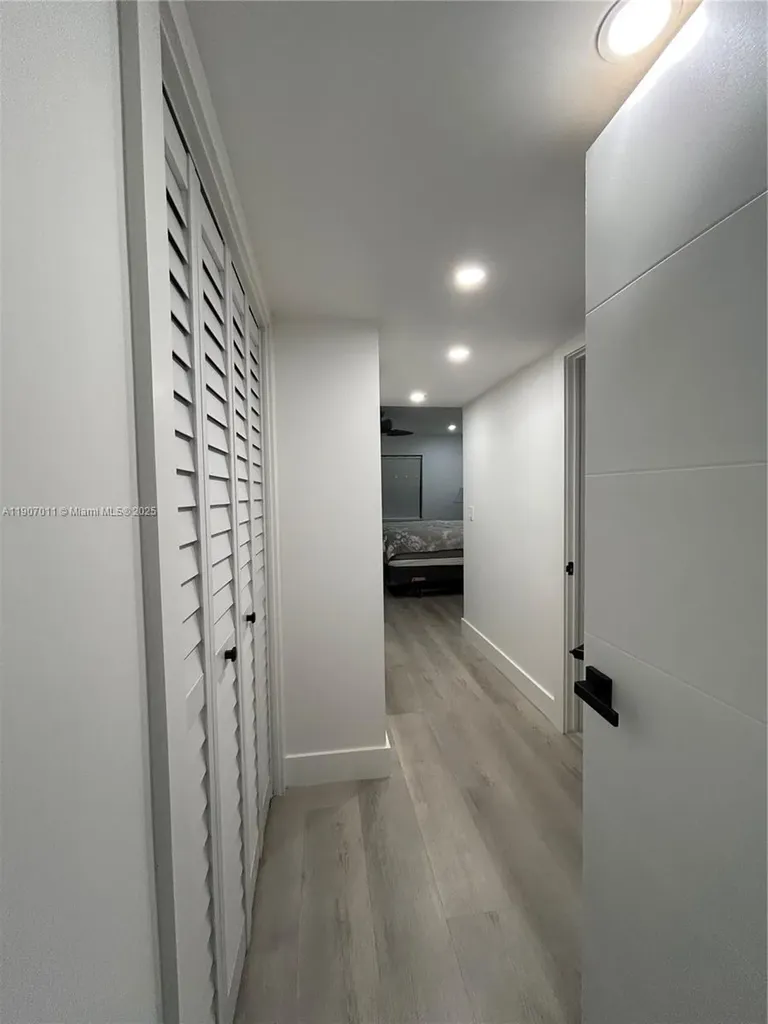 200 Berkley Road Hollywood FL 33024