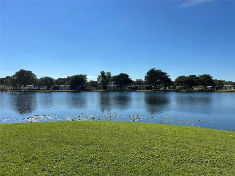 200 Berkley Road Hollywood FL 33024