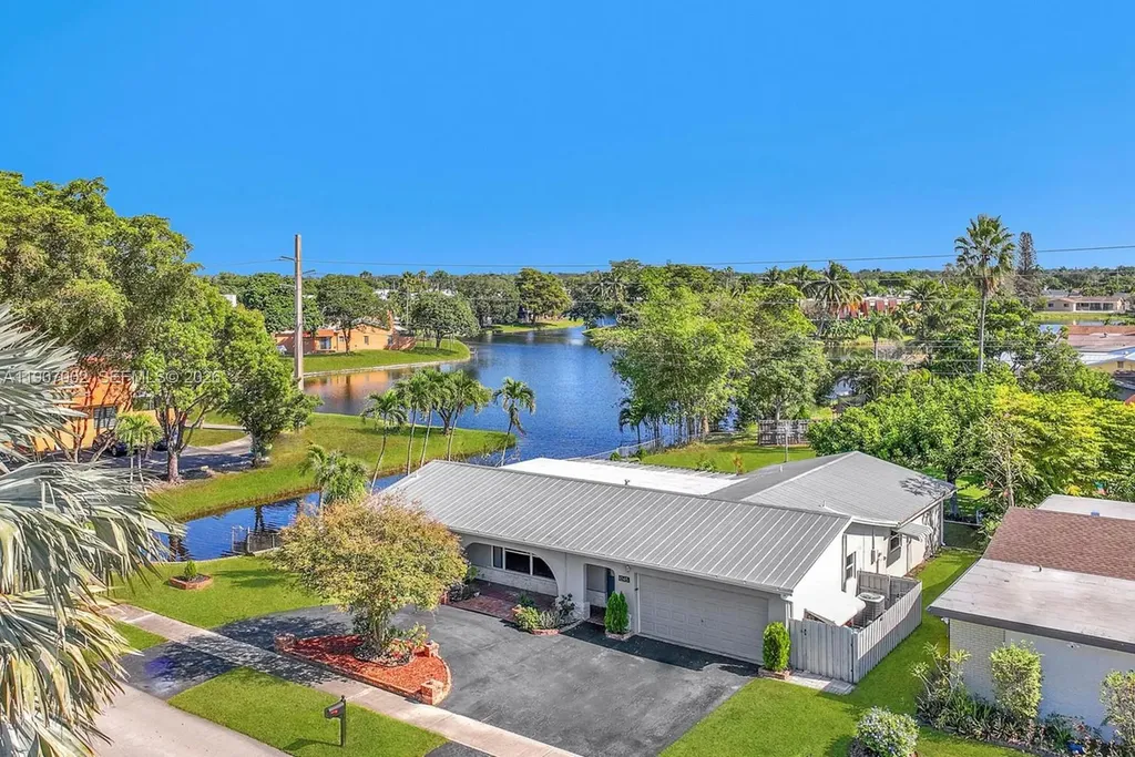 1245 NW 92nd Avenue Pembroke Pines FL 33024