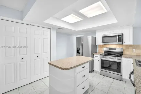 1245 NW 92nd Avenue Pembroke Pines FL 33024