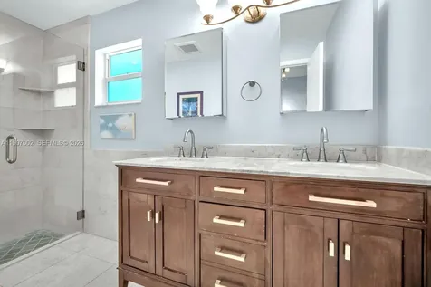1245 NW 92nd Avenue Pembroke Pines FL 33024