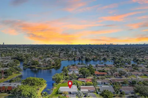 1245 NW 92nd Avenue Pembroke Pines FL 33024
