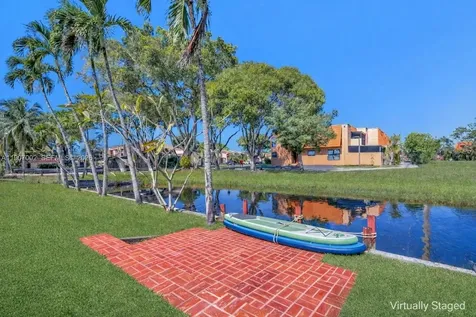 1245 NW 92nd Avenue Pembroke Pines FL 33024