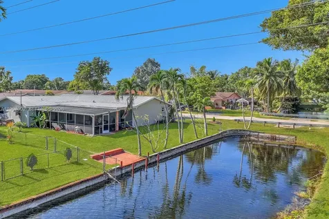 1245 NW 92nd Avenue Pembroke Pines FL 33024