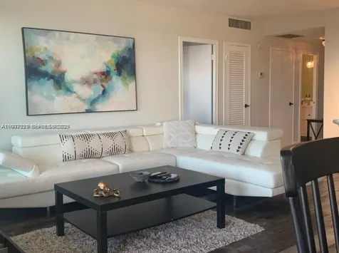 3111 N Ocean Drive Hollywood FL 33019