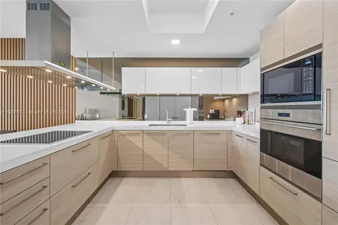 17111 Biscayne Boulevard North Miami Beach FL 33160