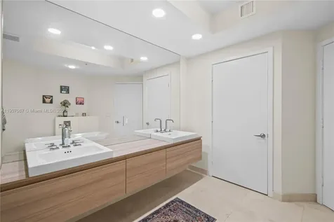 17111 Biscayne Boulevard North Miami Beach FL 33160