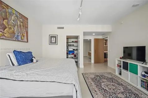 17111 Biscayne Boulevard North Miami Beach FL 33160