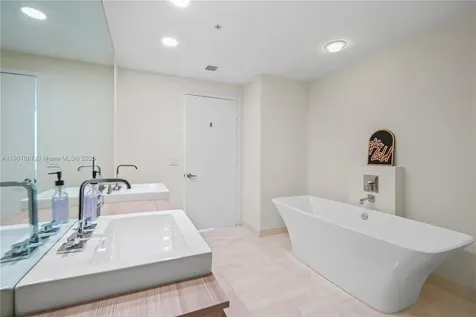 17111 Biscayne Boulevard North Miami Beach FL 33160