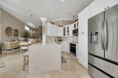 8025 SW 91st Avenue Miami FL 33173