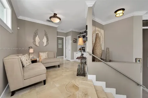 8025 SW 91st Avenue Miami FL 33173