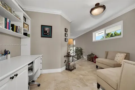 8025 SW 91st Avenue Miami FL 33173