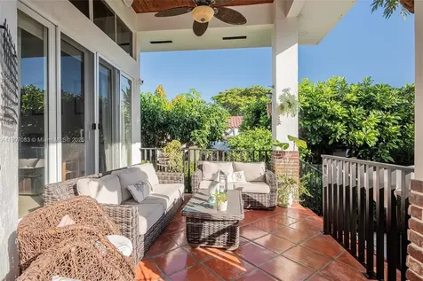 8025 SW 91st Avenue Miami FL 33173