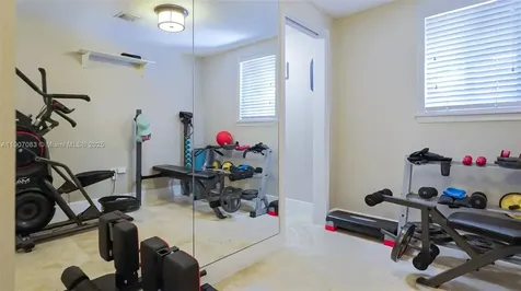 8025 SW 91st Avenue Miami FL 33173