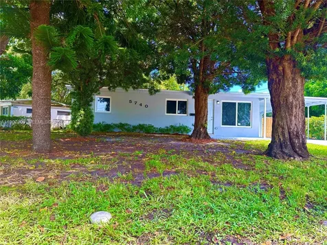 5740 Freedom Street Hollywood FL 33021