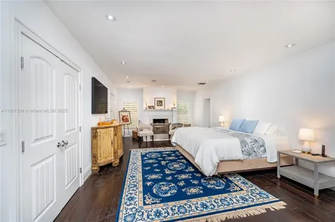 612 Catalonia Avenue Coral Gables FL 33134
