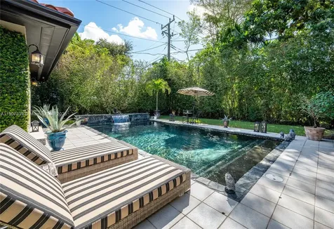 612 Catalonia Avenue Coral Gables FL 33134