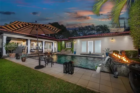 612 Catalonia Avenue Coral Gables FL 33134
