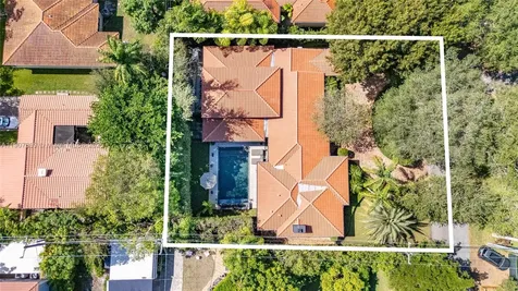 612 Catalonia Avenue Coral Gables FL 33134