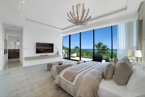 7845 Atlantic Way Miami Beach FL 33141