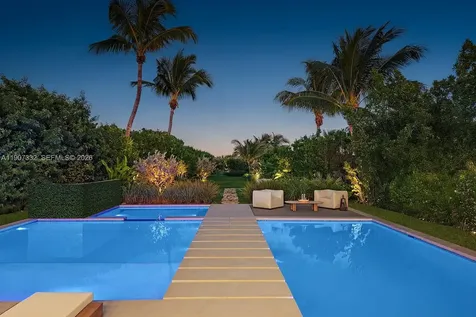 7845 Atlantic Way Miami Beach FL 33141