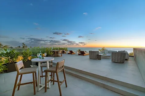 7845 Atlantic Way Miami Beach FL 33141
