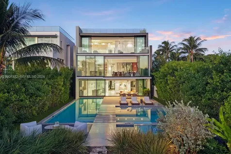 7845 Atlantic Way Miami Beach FL 33141