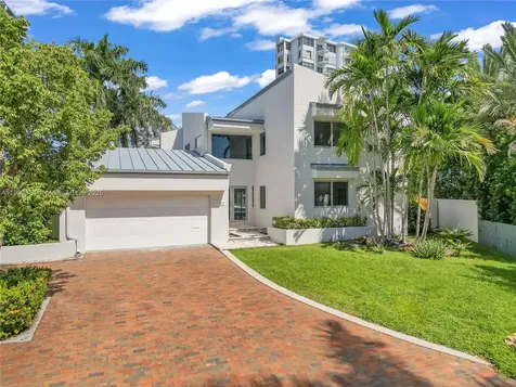 2089 NE 121st Road North Miami FL 33181