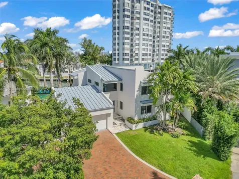 2089 NE 121st Road North Miami FL 33181