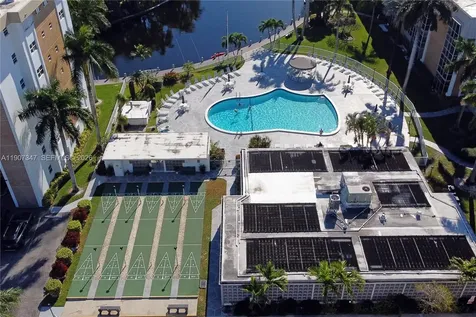 3040 NE 16th Avenue Oakland Park FL 33334