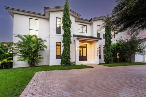 11907 SW 70th Avenue Pinecrest FL 33156