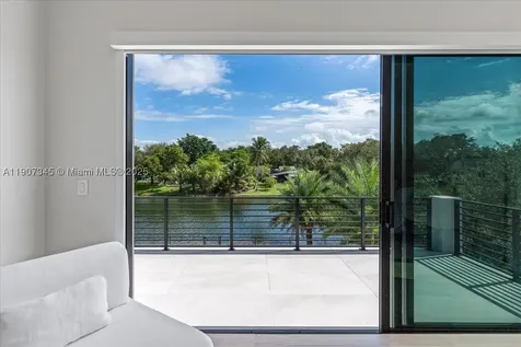 11907 SW 70th Avenue Pinecrest FL 33156