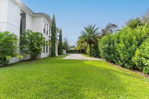11907 SW 70th Avenue Pinecrest FL 33156