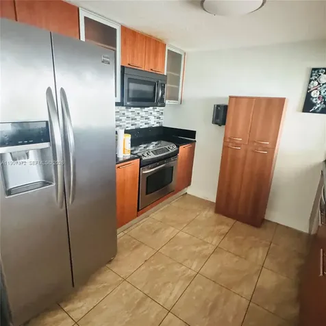 1800 N Bayshore Drive Miami FL 33132