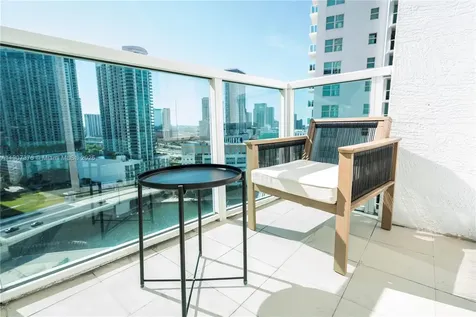 41 SE 5th Street Miami FL 33131