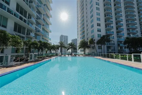 41 SE 5th Street Miami FL 33131