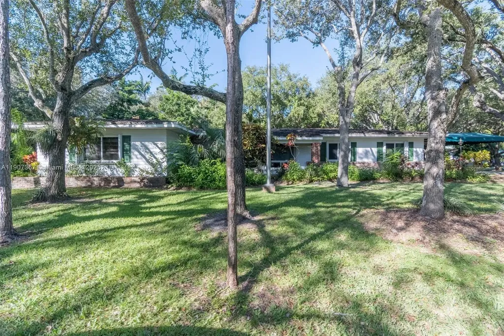 15600 SW 83rd Avenue Palmetto Bay FL 33157