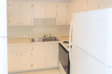 2970 NE 16th Avenue Oakland Park FL 33334
