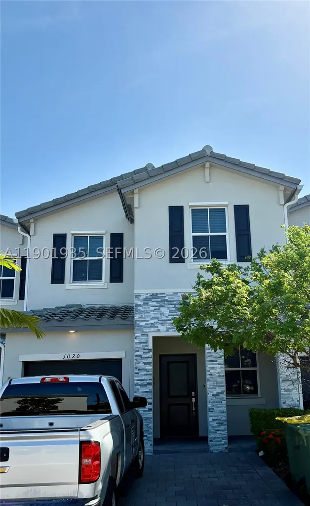 1020 SE 26th Terrace Homestead FL 33035